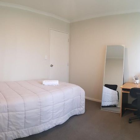 Northwest Cozy House Apartamento Auckland Exterior foto